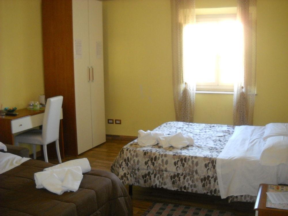 Rome's Holidays Guest house