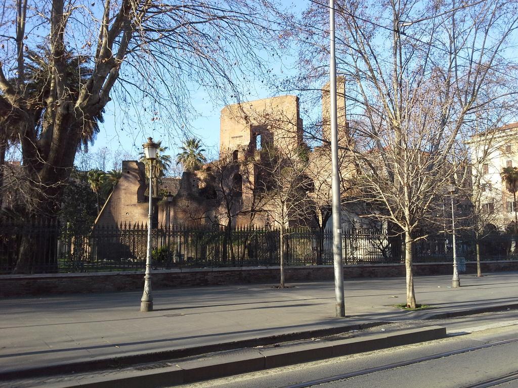 Rome's Holidays Affittacamere 2*